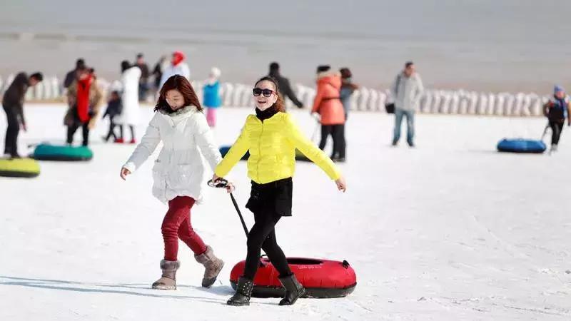 让冰雪运动进入寻常百姓家